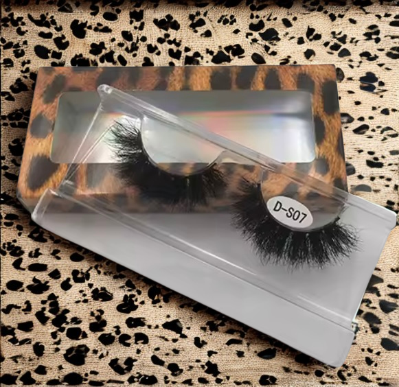 Ambitious Lashes D7